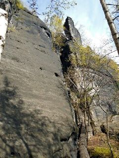 Im Rauschengrund (oben Rauschengrundnadel)